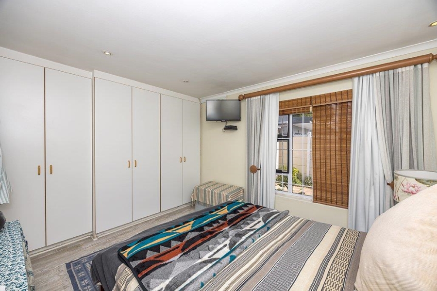 2 Bedroom Property for Sale in Bothasig Western Cape